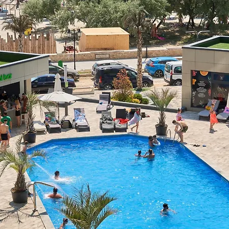 Soleil In Alezzi And Pools Navodari
